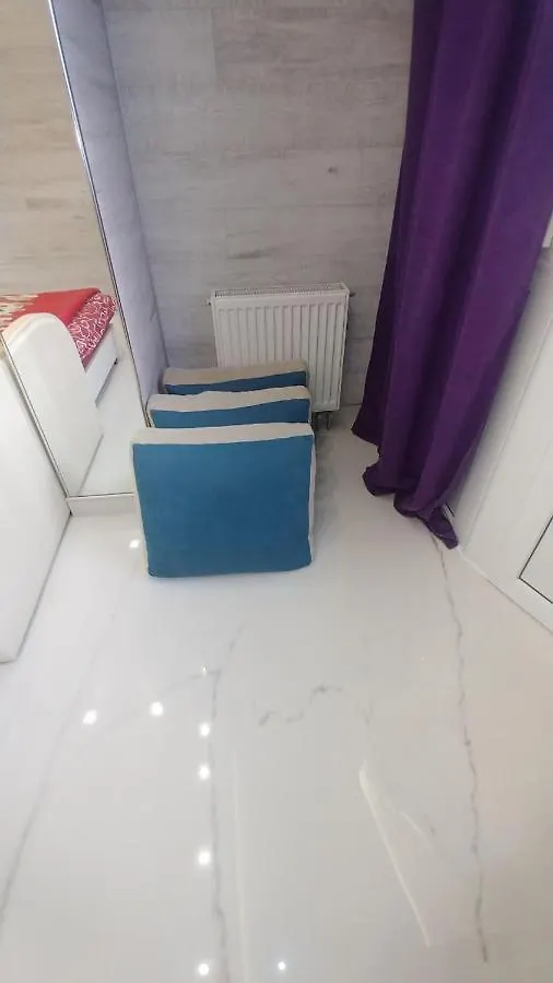 1К: Центральное Жилье у Метро Шулявская Apartment Kyiv